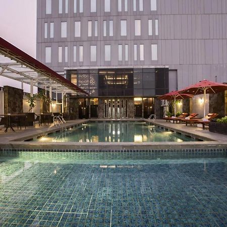 Hotel Grandhika Iskandarsyah Джакарта Экстерьер фото
