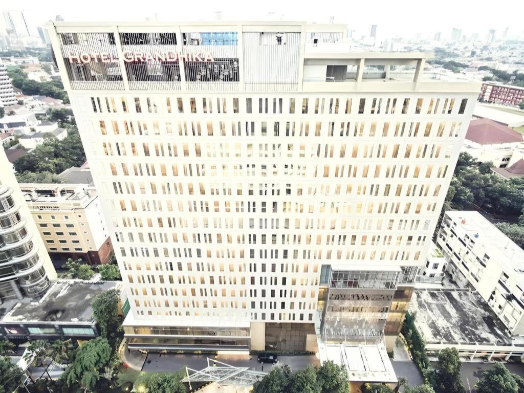 Hotel Grandhika Iskandarsyah Джакарта Экстерьер фото
