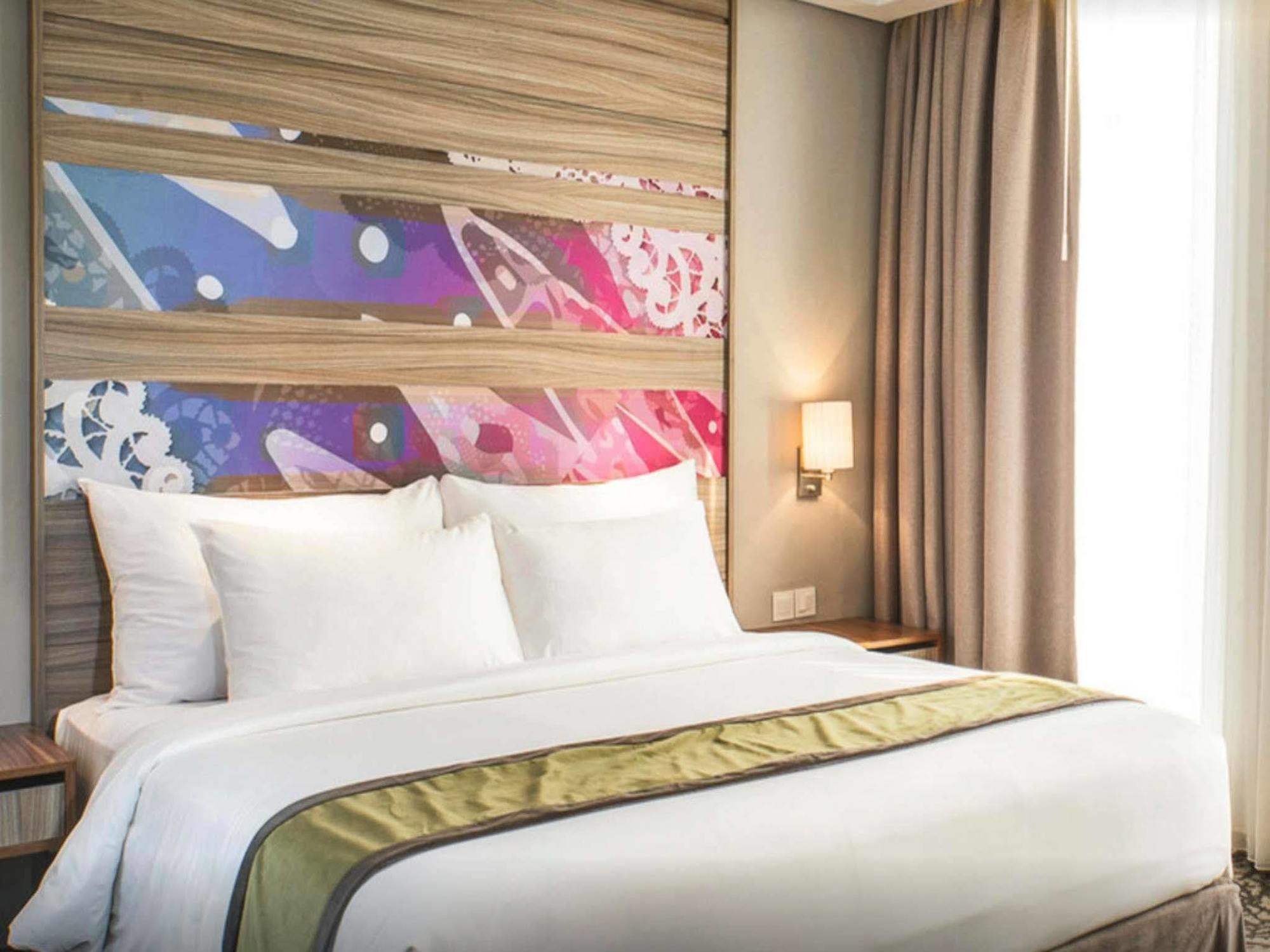Hotel Grandhika Iskandarsyah Джакарта Экстерьер фото
